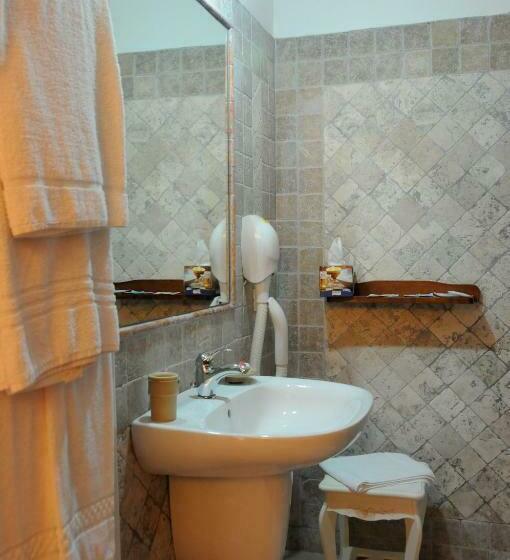 جناح, La Casa Di Babbai