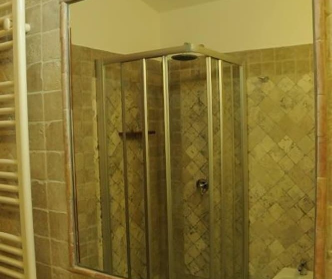 جناح, La Casa Di Babbai