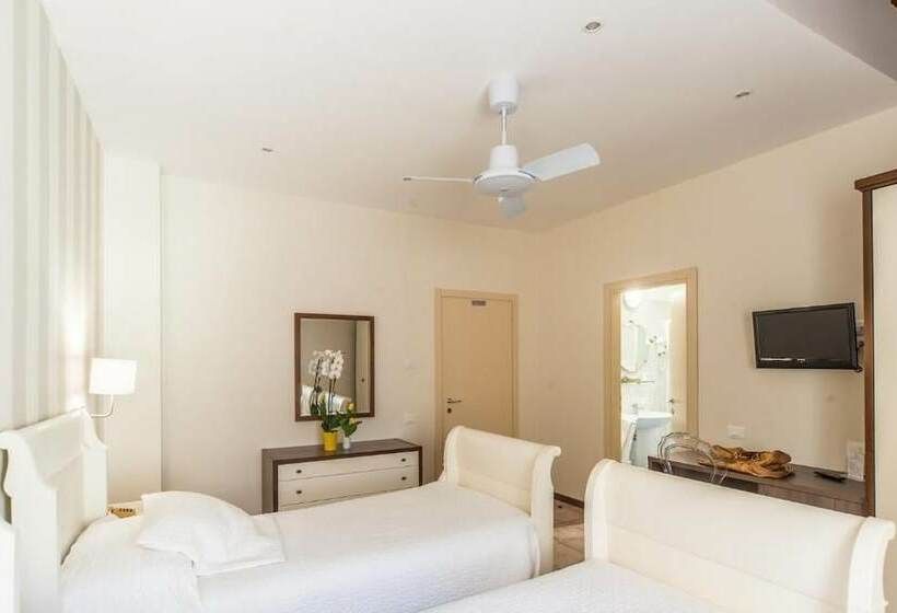 Номер Стандарт, La Sosta