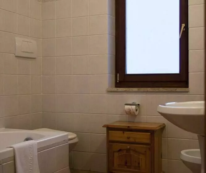 スタンダード４人部屋, Lh Albergo Il Paradiso