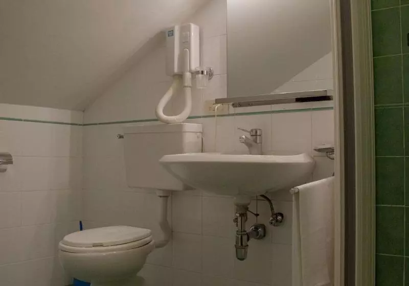 スタンダード４人部屋, Lh Albergo Il Paradiso