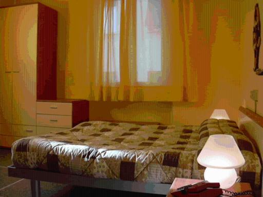 标准间, Mignon Posta