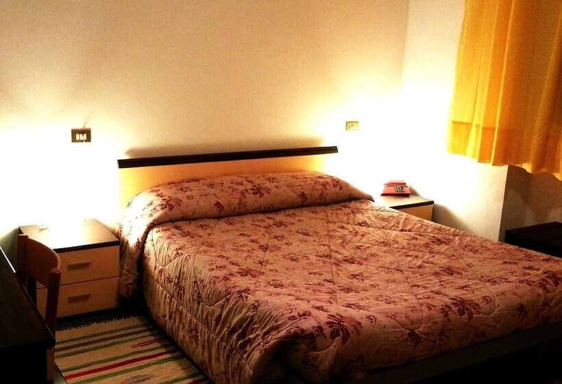 标准间, Mignon Posta