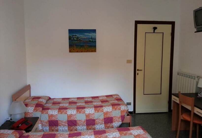 标准间, Mignon Posta