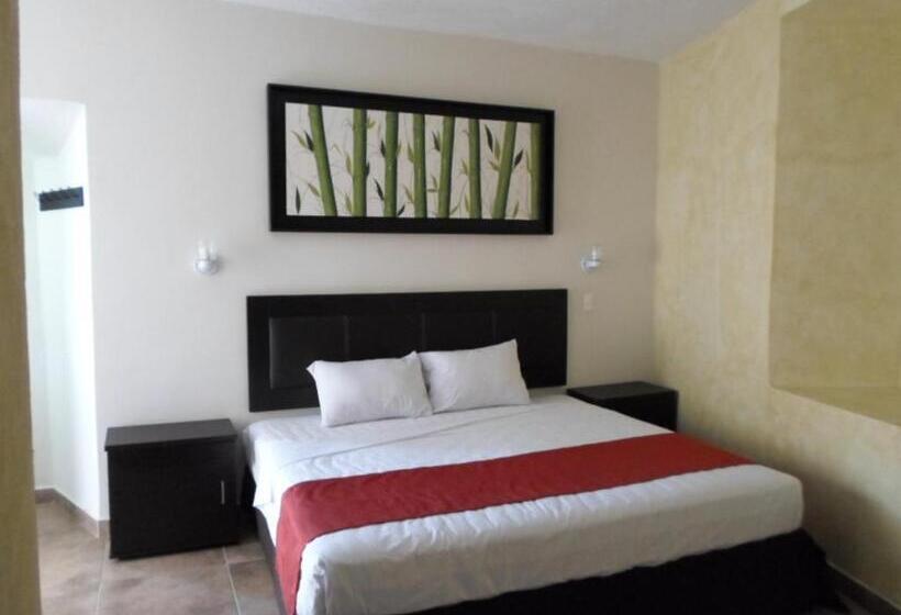 اتاق استاندارد با تخت بزرگ, Montroi City