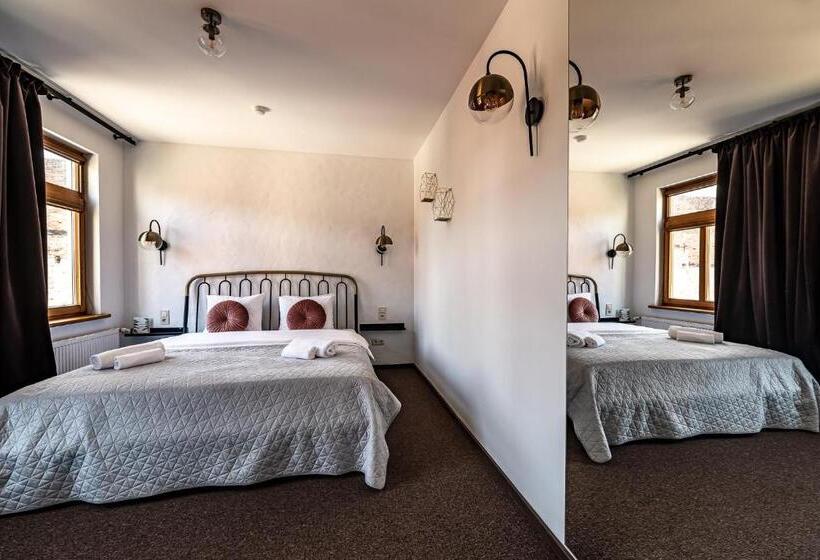 اتاق استاندارد, More