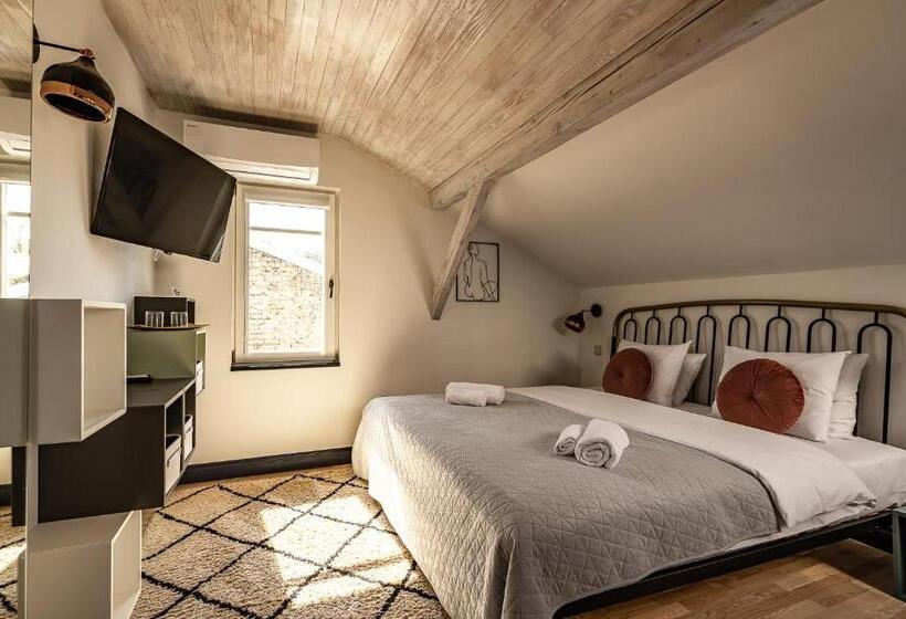 اتاق استاندارد با تخت بزرگ, More