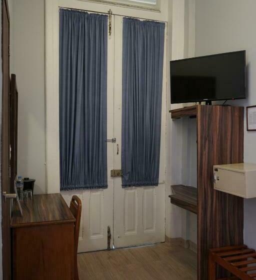 スタンダードルーム, Principal