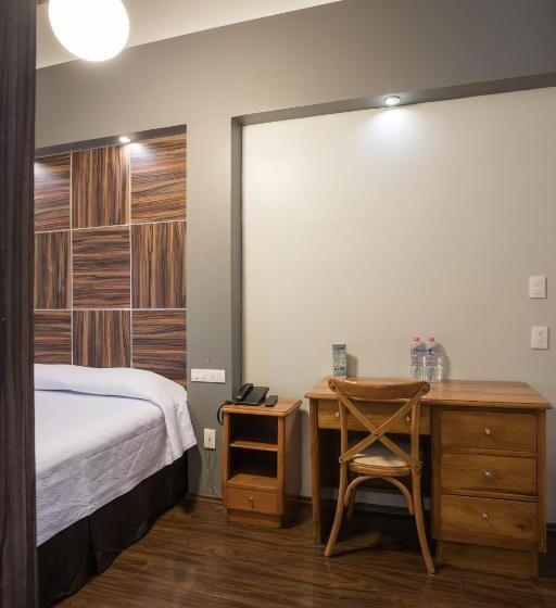 キングサイズベッドのスタンダードルーム, Principal