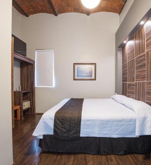 キングサイズベッドのスタンダードルーム, Principal