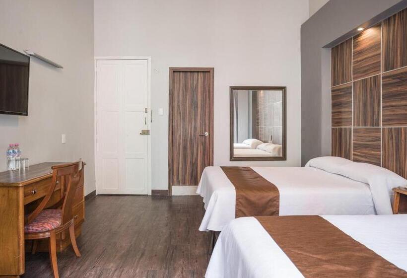 ２ダブルベッドのスタンダードルーム, Principal