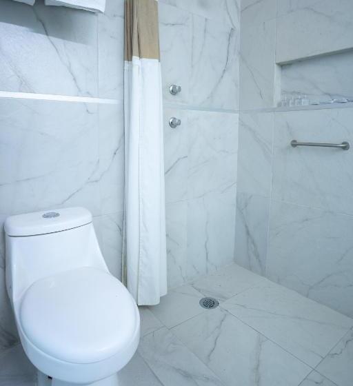 ファミリールーム, Principal