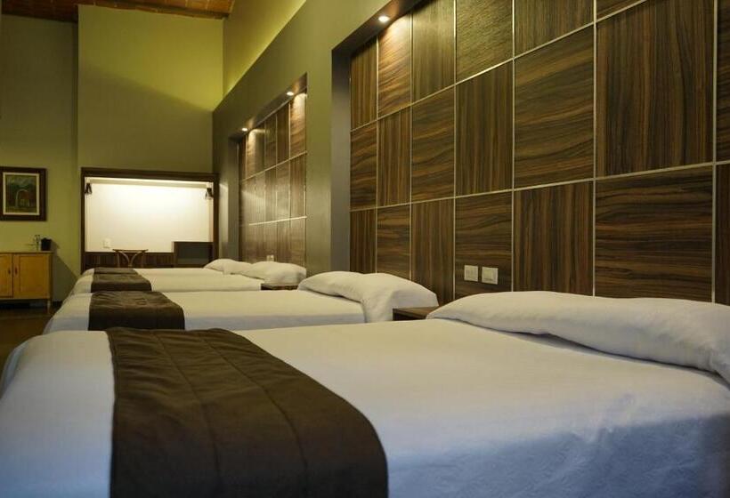 ファミリールーム, Principal