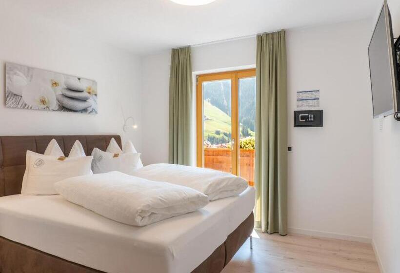 דירת שני חדרים, Residence Töglhof