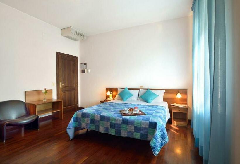 חדר סטנדרט, Ristorante Dante