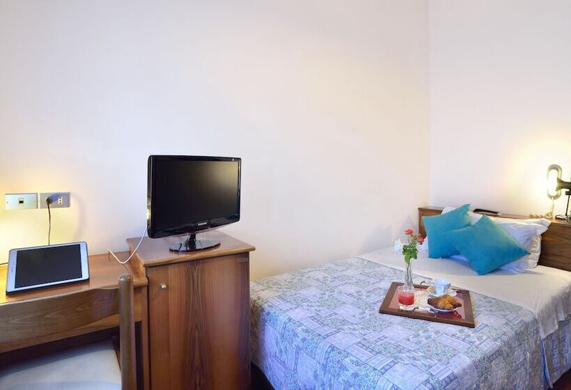 חדר סטנדרט יחיד, Ristorante Dante