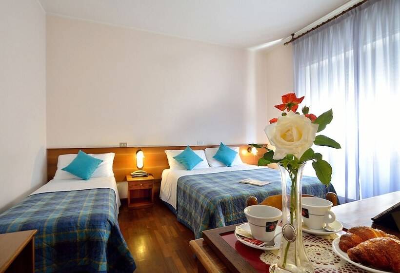 חדר סטנדרט לשלושה, Ristorante Dante