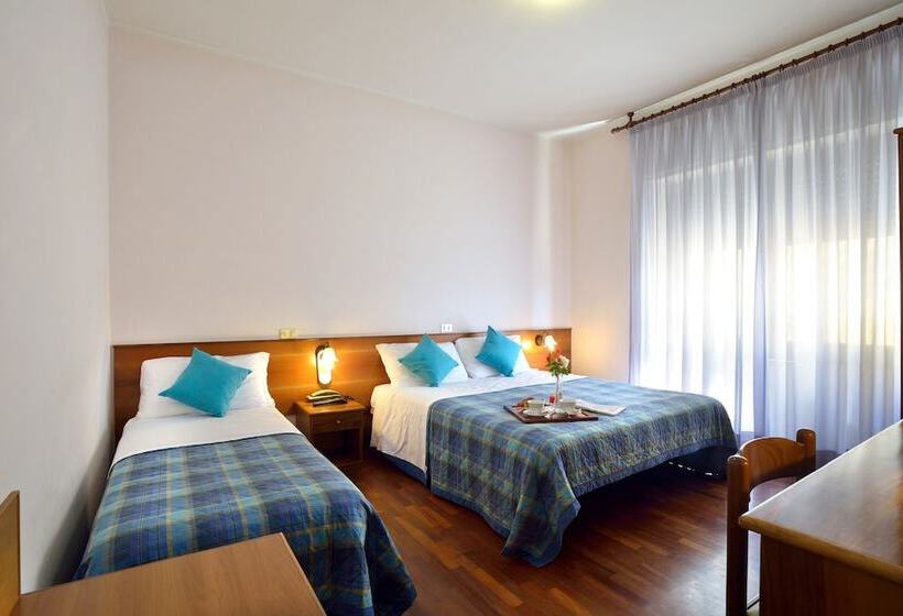 חדר סטנדרט לשלושה, Ristorante Dante