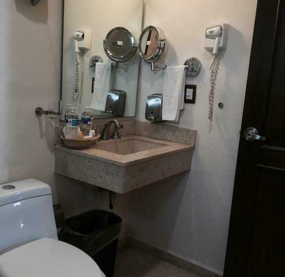 Номер Стандарт, San Xavier