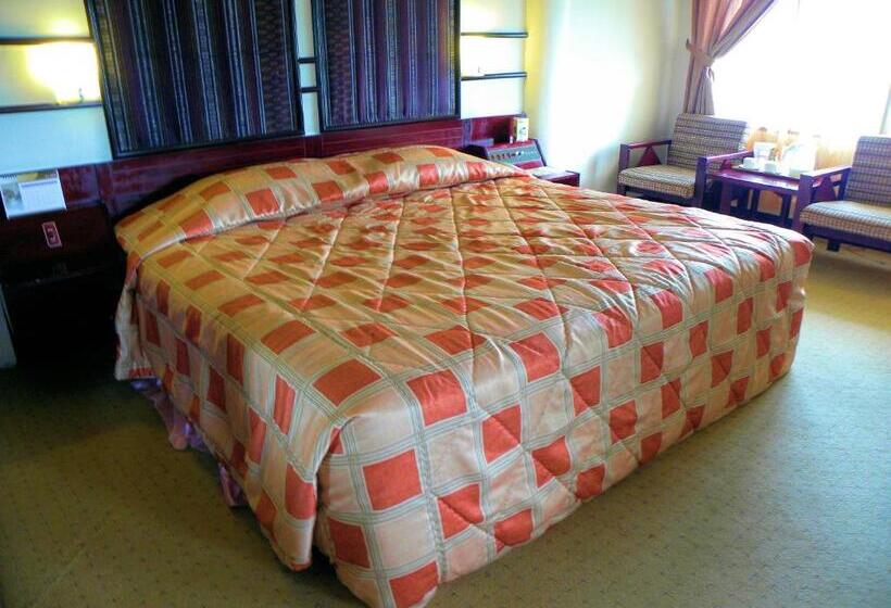 주니어 스위트, Sibayak Internasional