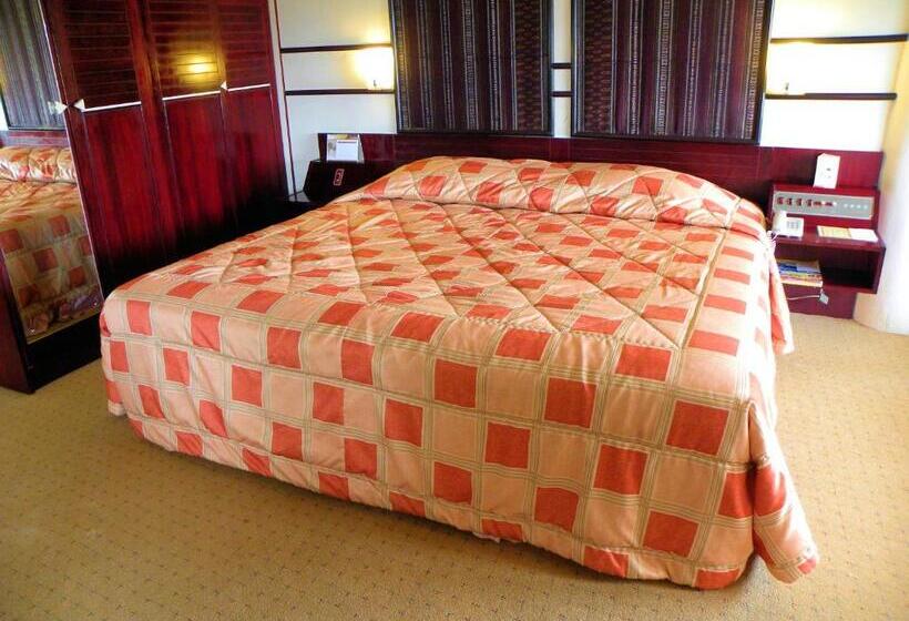 주니어 스위트, Sibayak Internasional