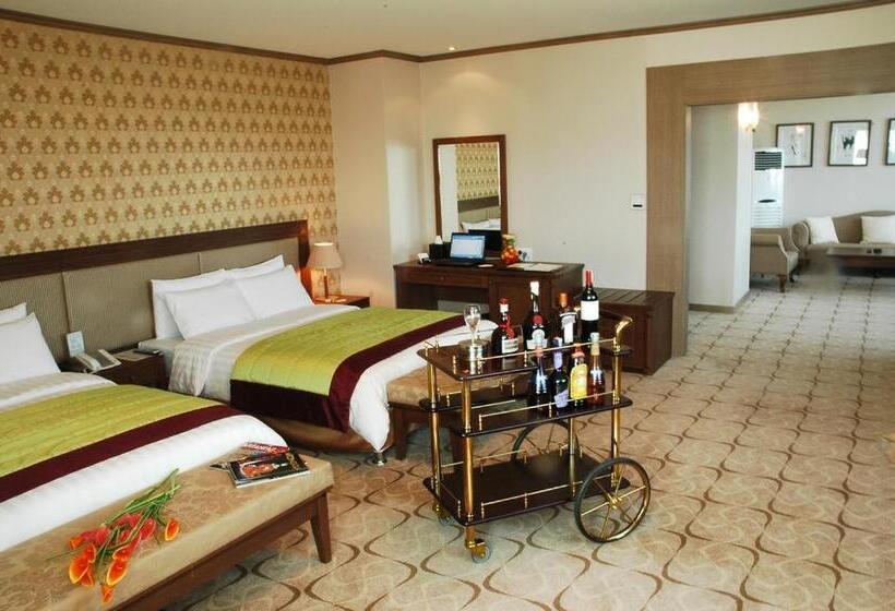 سوییت لوکس, Sunjin Grand