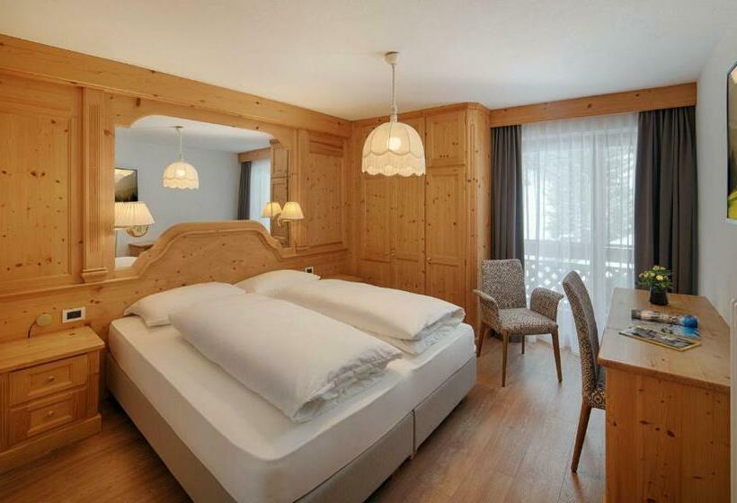 غرفة قياسية مزوَّدة بشُرفة, Villa Eden