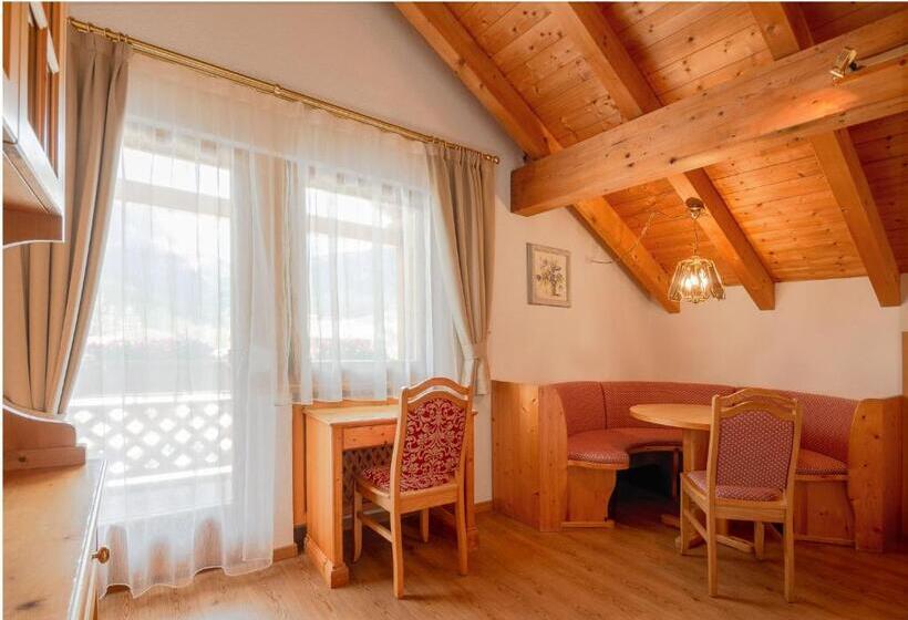 جناح غرفتين نوم, Villa Eden