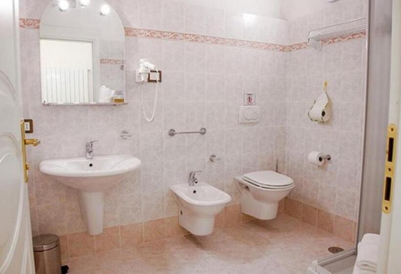 4인용 수피리어 룸, Villa Santa Margherita   B&b