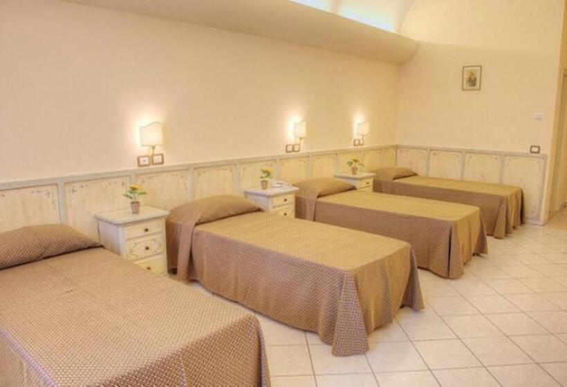 Quarto Superior Quádruplo, Villa Santa Margherita   B&b