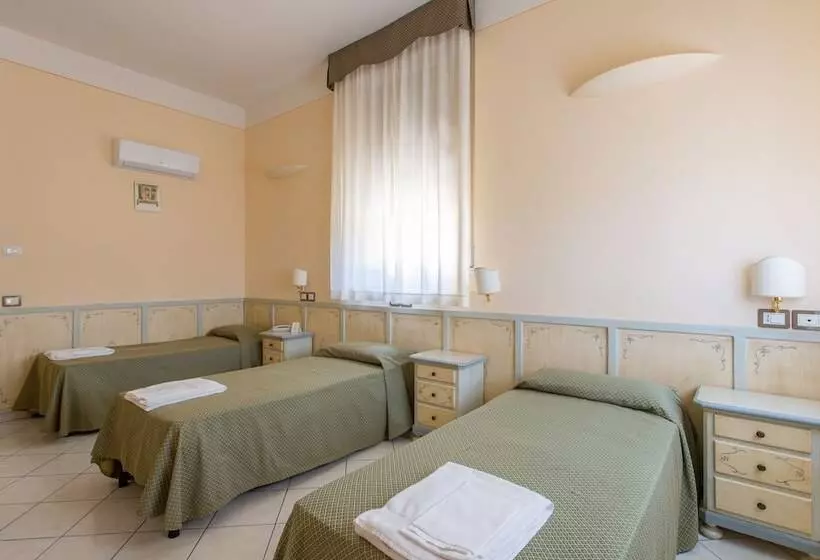 اتاق سوپریور سه تخته, Villa Santa Margherita B&b