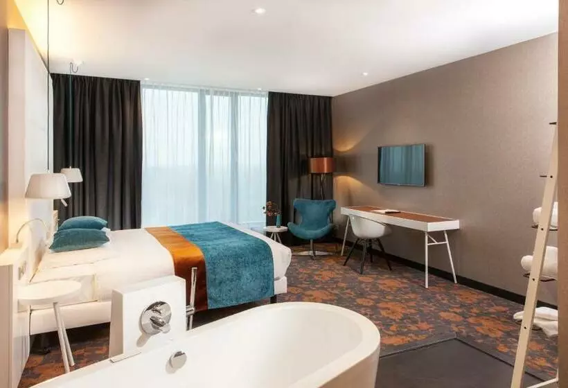 キングサイズベッドのスーペリアルーム, Van Der Valk Hotel Veenendaal