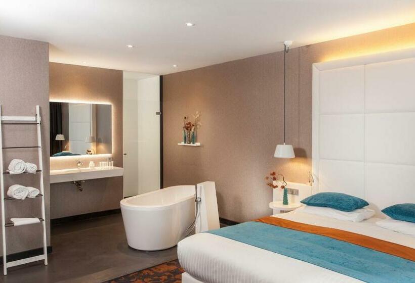 带大床的高级房间, Van Der Valk Hotel Veenendaal