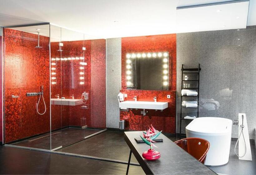 סוויטה, Van Der Valk Hotel Veenendaal