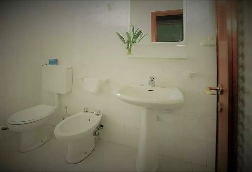 エコノミートリプルルーム, Bacco Rooms And Breakfast
