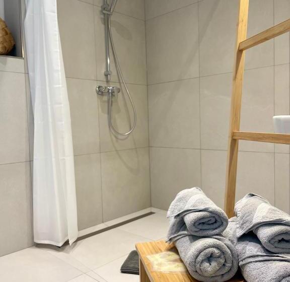 غرفة قياسية سرير كينج لذوى الإحتياجات الخاصة, Bistro Europa