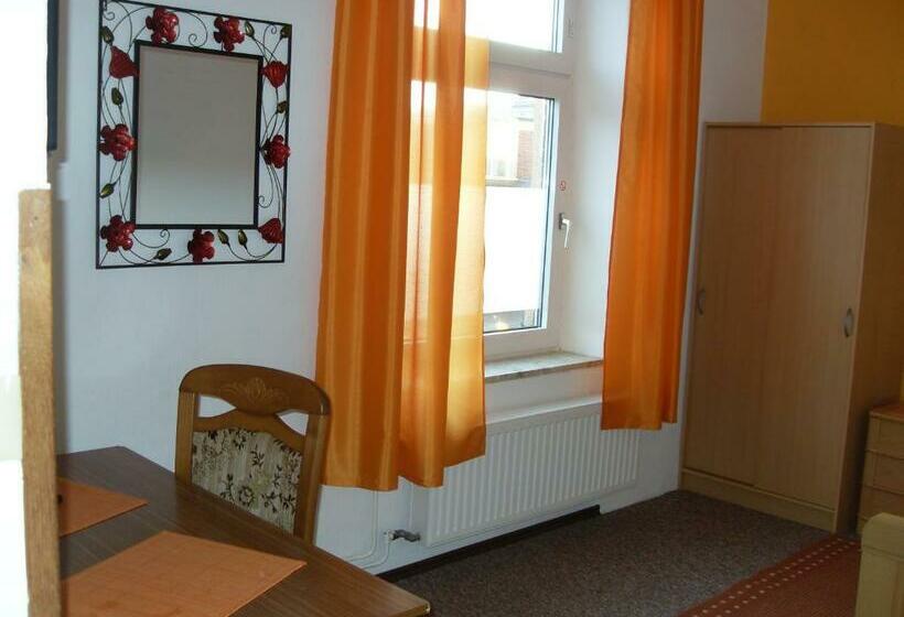 חדר סטנדרט יחיד, Grüner Kranz