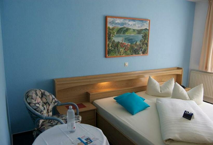 Habitación Estàndard Individual, Karlshof