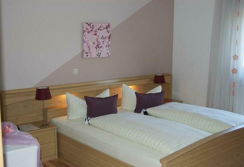 Habitació Estàndard, Karlshof