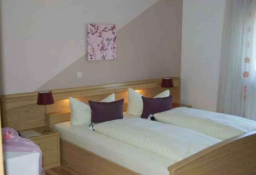 Standard-huone, Karlshof