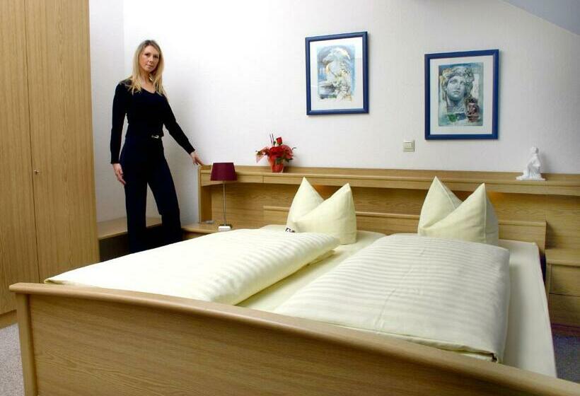 Habitació Estàndard, Karlshof