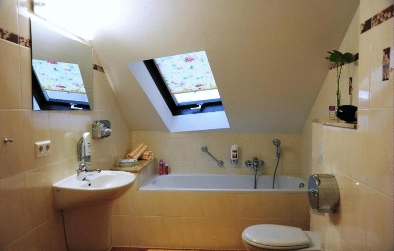 家庭间, Pension Am Schwanenteich