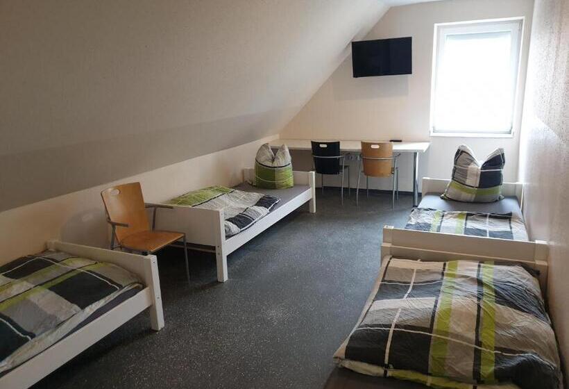 Трехместный Номер Стандарт Совместная Ванная, Pension Citytravel