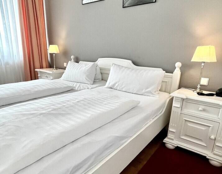 스탠다드 룸, Westhoff