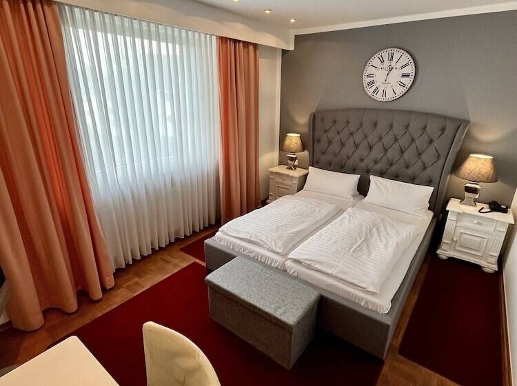 스탠다드 룸, Westhoff