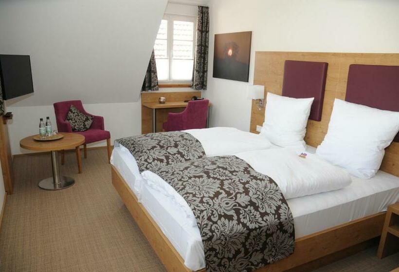 スタンダードルーム, Ten Hoopen Restaurant Deele