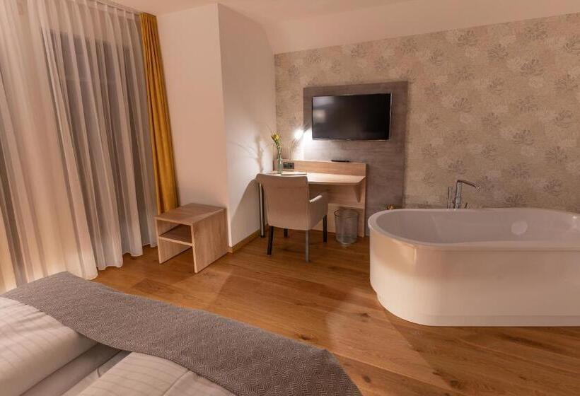 スイート, Ten Hoopen Restaurant Deele