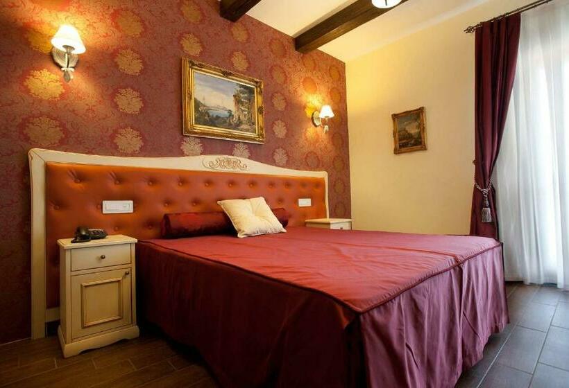 غرفة قياسية مزوَّدة بشُرفة, Villa Clementina