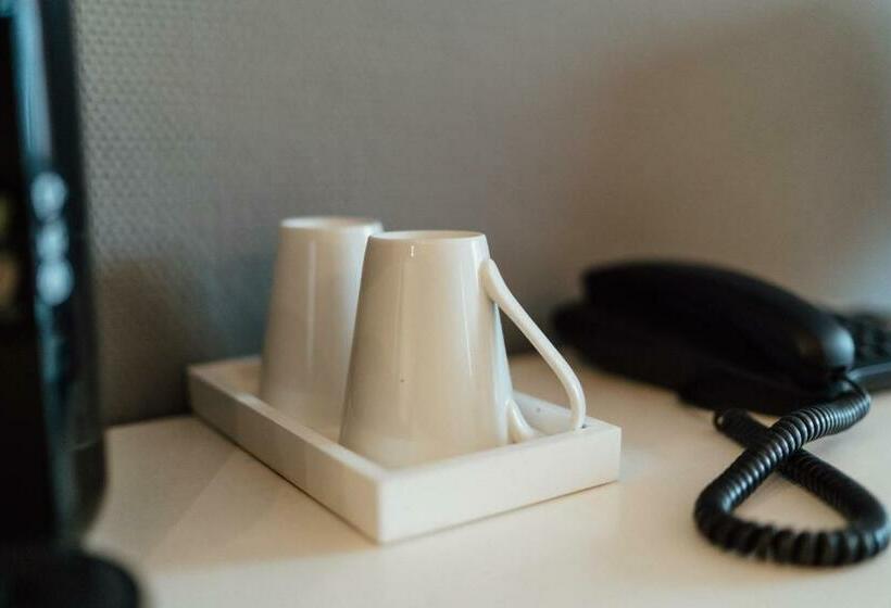 컴포트 룸, Westhoff