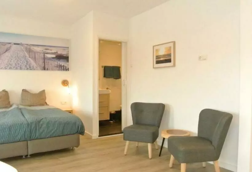 スタンダードルーム, Bed&breakfast Aan Strand